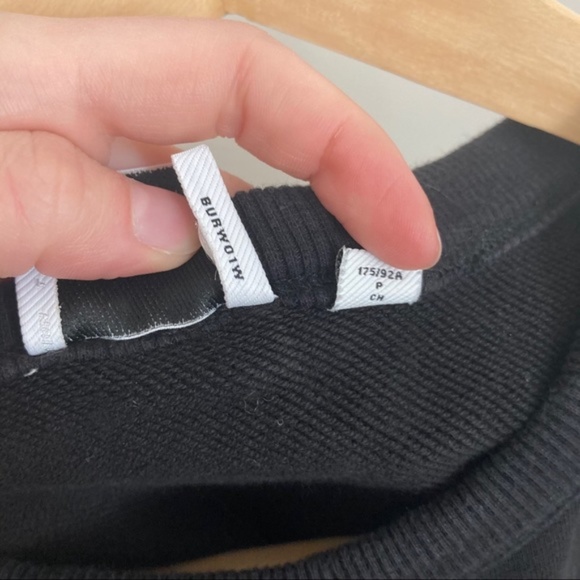 BURBERRY Deer Print Sweatshirt Unisex - Picture 10 of 13